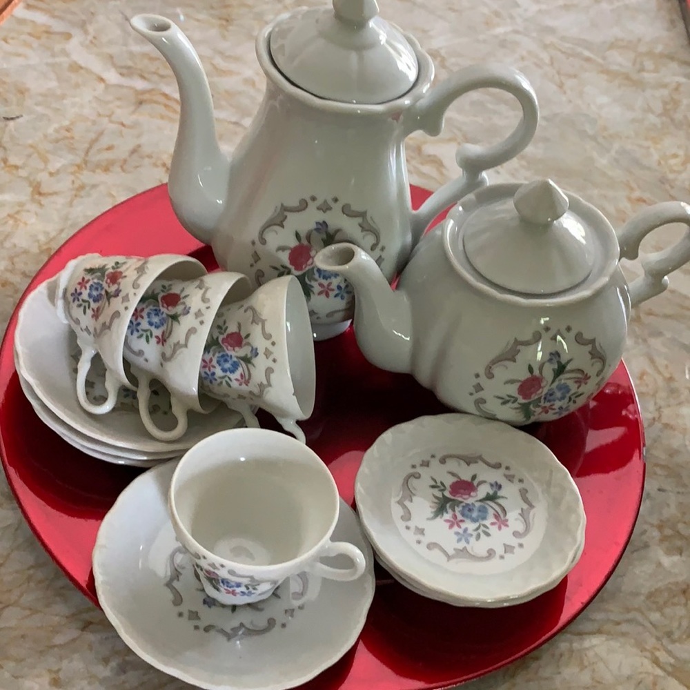 Vintage Summer Garden 16pc Children’s Tea Set